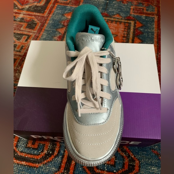 NNW: PUMA Pronounce x Suede Mayu 2 Platform Sneakers - SUPER RAD - Picture 4 of 9